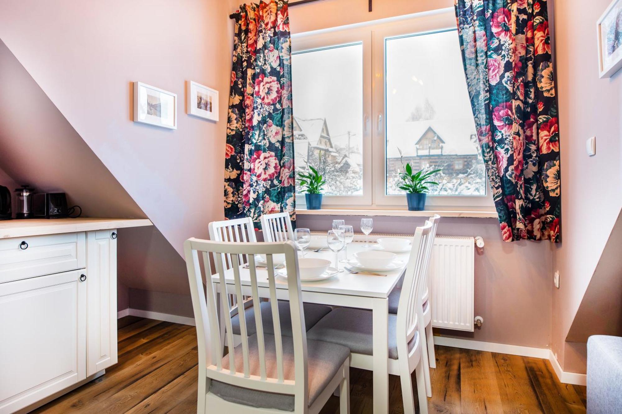 Palac Tatrzanski Apartamenty Буковина Татжанска Екстериор снимка